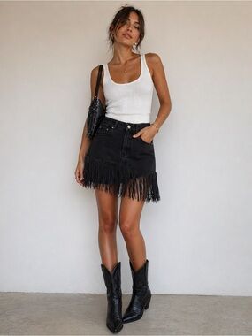 Boohoo Blue Black Denim Fringe Skirt – Size US 8 (NWT)